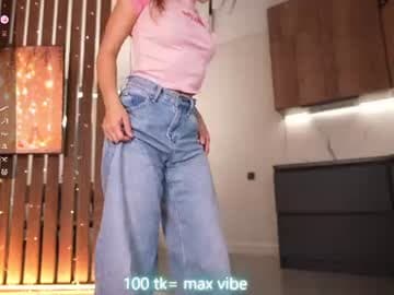 💦naked pussy play💦 [1567 tokens left] Hi i am Moni! Can you make me squirt?  #squirt #naked #teen #anal #18